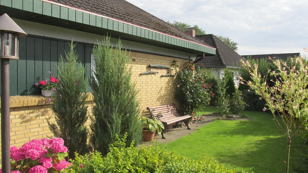 Gaestehaus Carstens Friedrichstadt Esterno foto